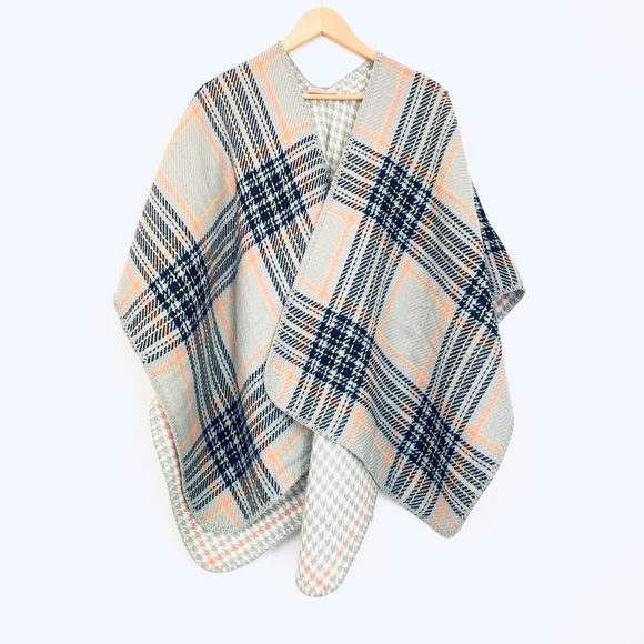 Modcloth Accessories - 🎁ModCloth blanket shawl